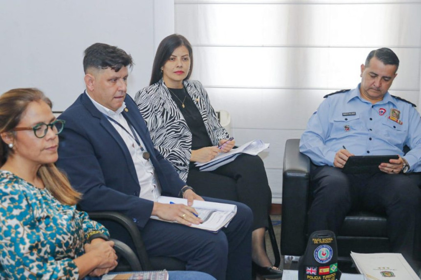 Instituciones públicas buscan fortalecer seguridad turística de Asunción